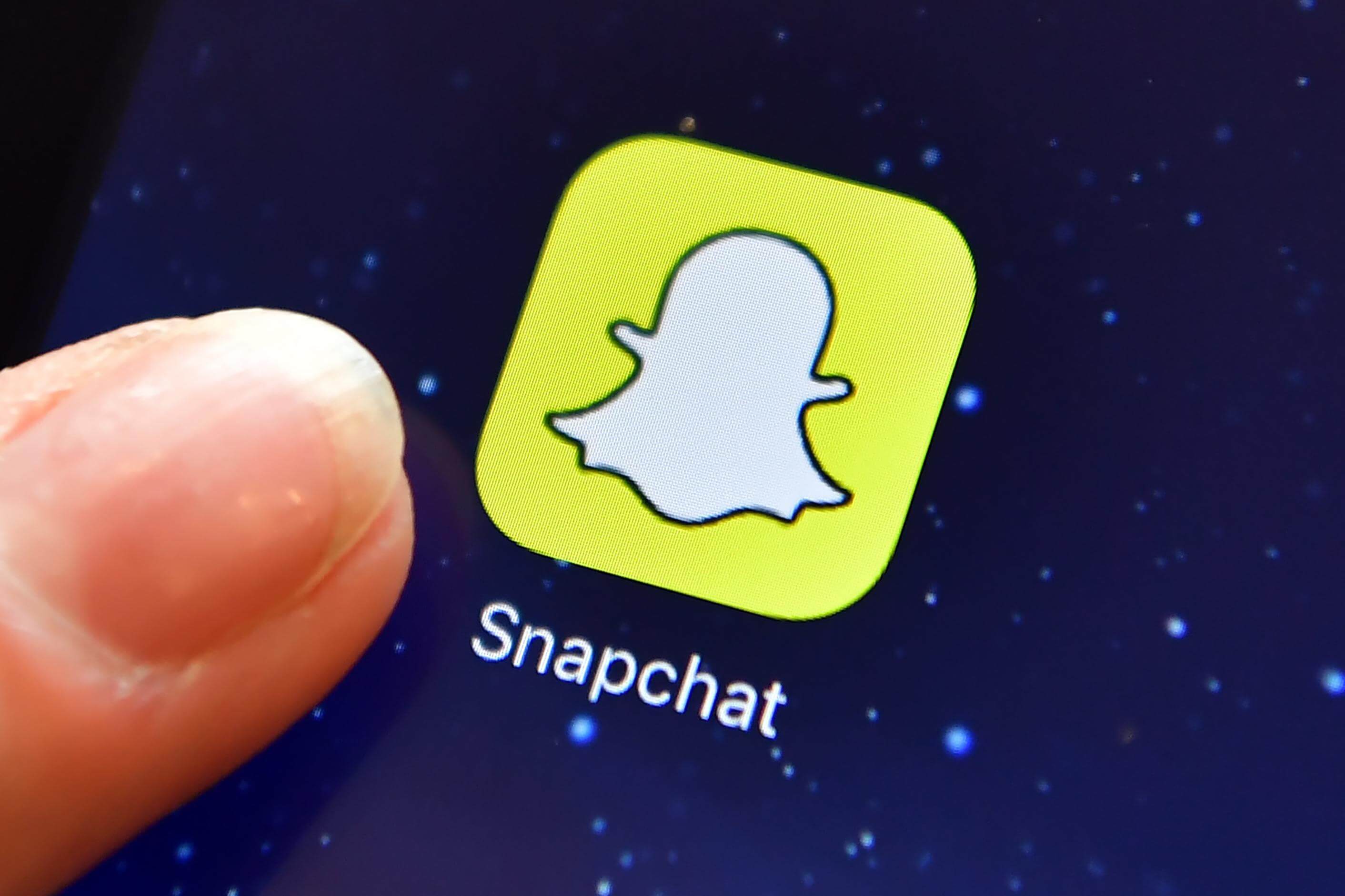 How-to-Revert-to-the-Previous-Version-of-Snapchat-on-iPhone