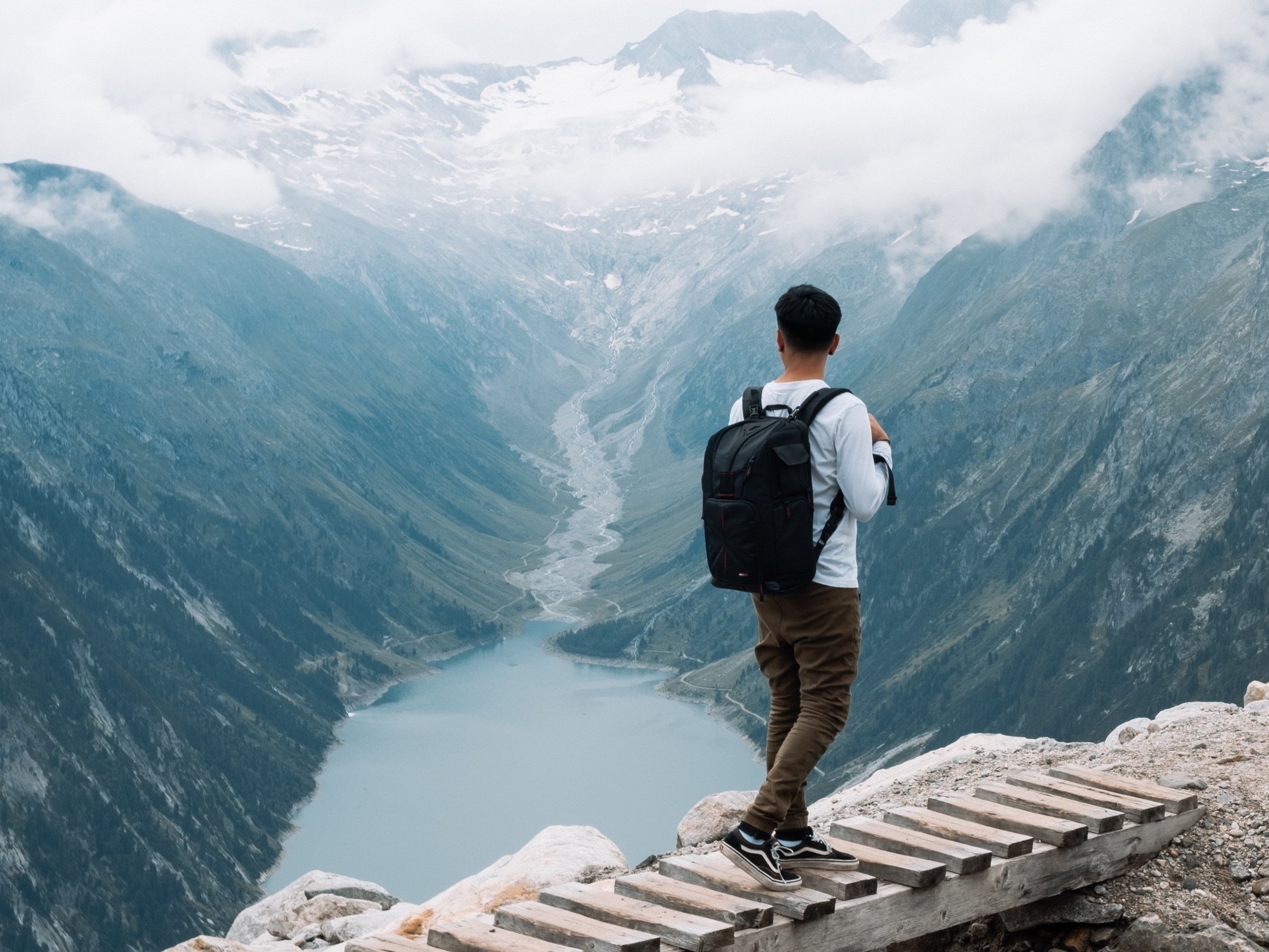 What-Does-AMOS-Mean-on-Snapchat-Contnets3